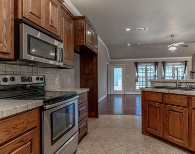 1200 Chaparral Lane - Photo Thumbnail 18