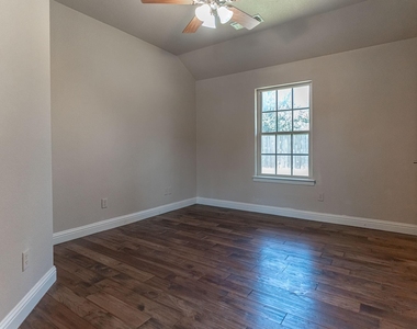 1200 Chaparral Lane - Photo Thumbnail 30