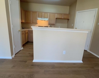 1824 Mcneely Street - Photo Thumbnail 4