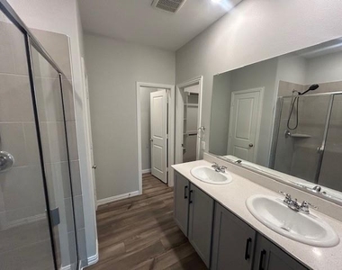 1509 Helmoken Falls Drive - Photo Thumbnail 5