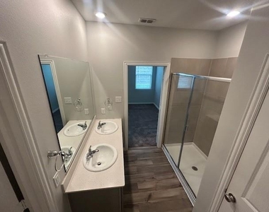 1509 Helmoken Falls Drive - Photo Thumbnail 8