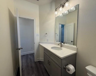 310 Evening Shade Lane - Photo Thumbnail 11