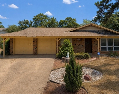 1609 Bradford Place - Photo Thumbnail 10