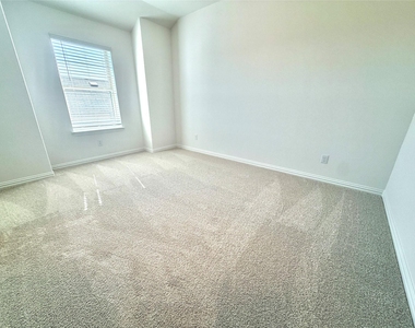 1609 Gulin - Photo Thumbnail 29