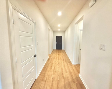 1609 Gulin - Photo Thumbnail 4