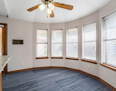 500 Cross Bend Court - Photo Thumbnail 18