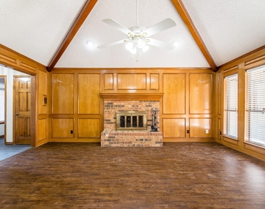 500 Cross Bend Court - Photo Thumbnail 8
