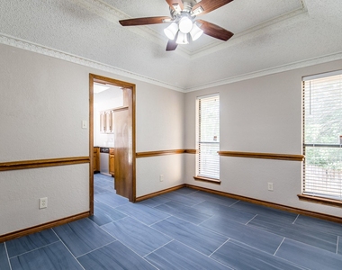 500 Cross Bend Court - Photo Thumbnail 23