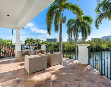 4900 Sanctuary Lane - Photo Thumbnail 39