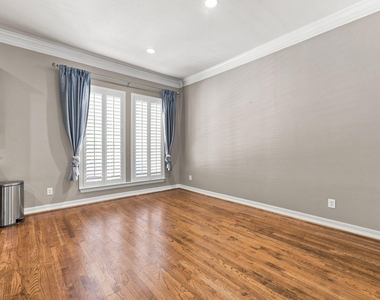 4330 Holland Avenue - Photo Thumbnail 7