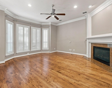 4330 Holland Avenue - Photo Thumbnail 8