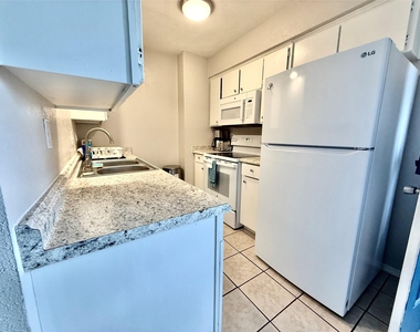 1905 W Morton Street - Photo Thumbnail 2