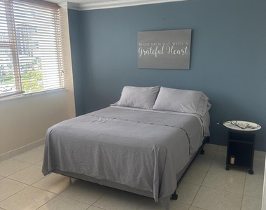 3140 S Ocean Drive - Photo Thumbnail 8