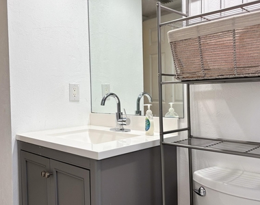 5130 Las Verdes Circle - Photo Thumbnail 26