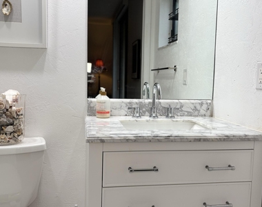 5130 Las Verdes Circle - Photo Thumbnail 17