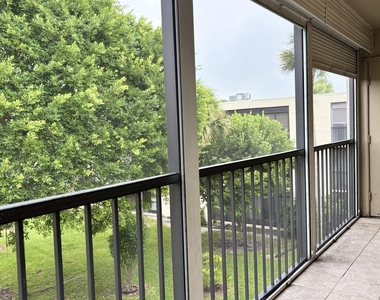 5130 Las Verdes Circle - Photo Thumbnail 27