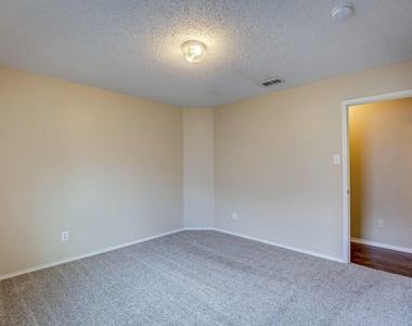 5433 Scotts Valley Street - Photo Thumbnail 23