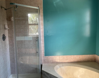 3710 Promenade Way - Photo Thumbnail 7
