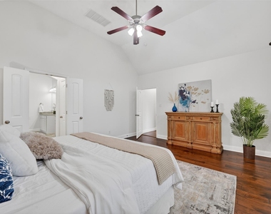 10811 Morro Bay Lane - Photo Thumbnail 16