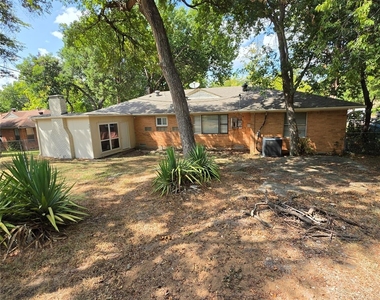 5415 Spruce View Drive - Photo Thumbnail 10