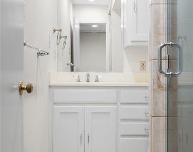3813 Purdue Avenue - Photo Thumbnail 11