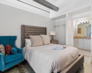 180 Ne 4th Avenue - Photo Thumbnail 8