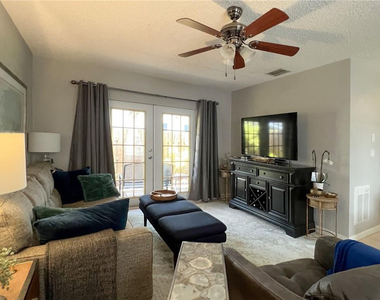 5932 Ne 17th Road - Photo Thumbnail 9
