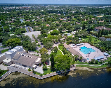2581 Carambola Circle N - Photo Thumbnail 44