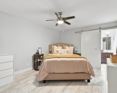 2581 Carambola Circle N - Photo Thumbnail 13