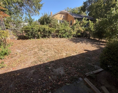 567 W College Street - Photo Thumbnail 20