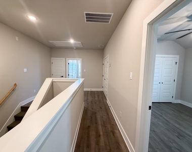 920 Cooksey Court - Photo Thumbnail 10