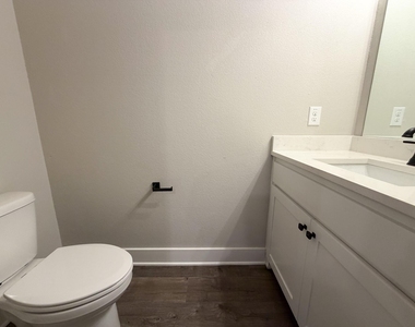 920 Cooksey Court - Photo Thumbnail 9
