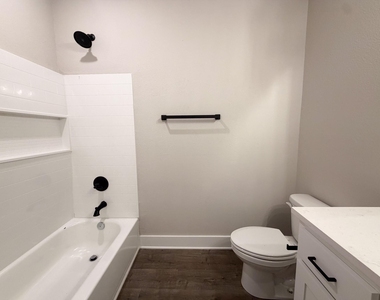 920 Cooksey Court - Photo Thumbnail 18