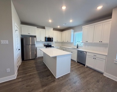 920 Cooksey Court - Photo Thumbnail 7