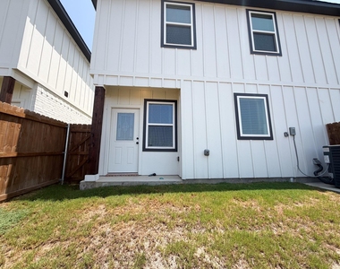 920 Cooksey Court - Photo Thumbnail 23
