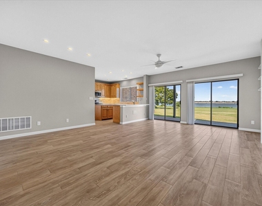 1910 Signal Ridge Place - Photo Thumbnail 4