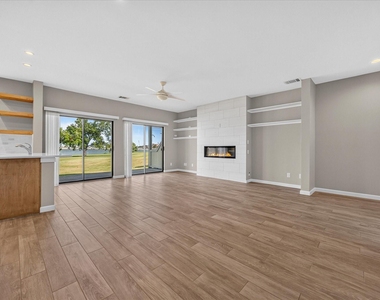 1910 Signal Ridge Place - Photo Thumbnail 2