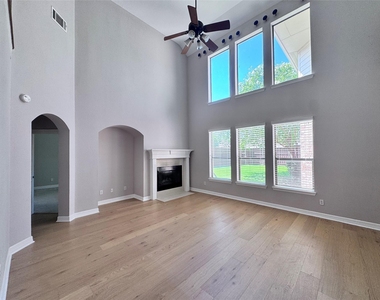 6504 Diamond Drive - Photo Thumbnail 5