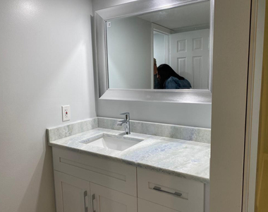1520 Whitehall Drive - Photo Thumbnail 11