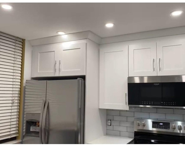 1520 Whitehall Drive - Photo Thumbnail 2