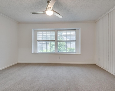 562 Mercer Street - Photo Thumbnail 15