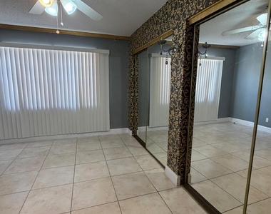 4147 Nw 90th Avenue - Photo Thumbnail 15