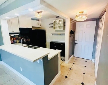4147 Nw 90th Avenue - Photo Thumbnail 1