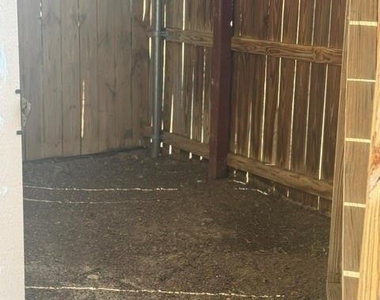111 Freeman Street - Photo Thumbnail 16