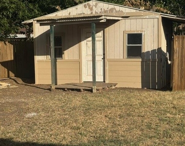 111 Freeman Street - Photo Thumbnail 14