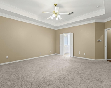 1612 Twin Oaks Drive - Photo Thumbnail 17