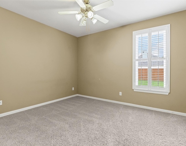 1612 Twin Oaks Drive - Photo Thumbnail 20