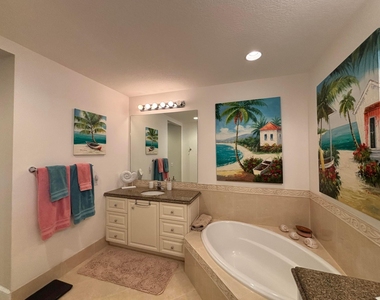 29 Harbour Isle Drive W - Photo Thumbnail 14