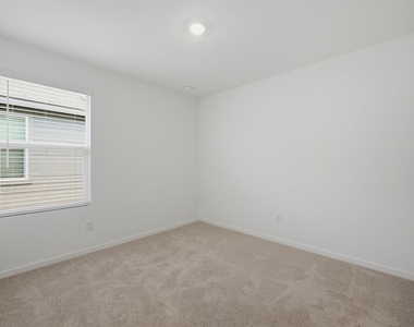 3924 Superior Place - Photo Thumbnail 13