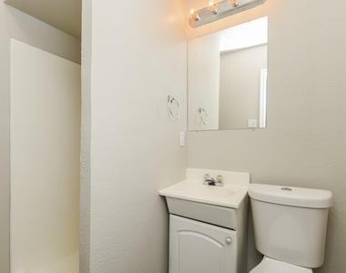 841 Hackamore Street - Photo Thumbnail 13